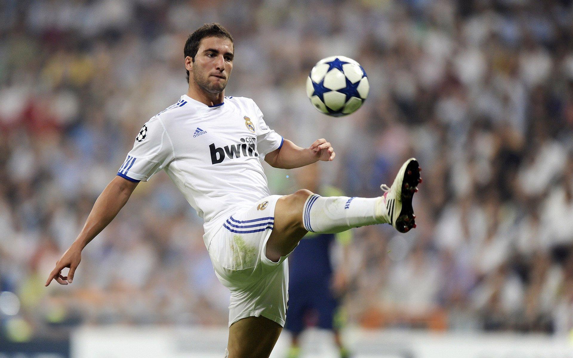 巴黎圣日耳曼战略巨变，强硬对待高要求球员，开启离队通道重塑球队